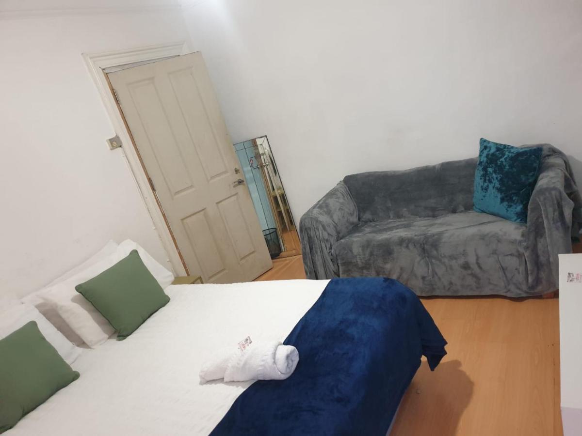 Balham, South London Spacious Guest House F2, 6 Rooms Available Экстерьер фото