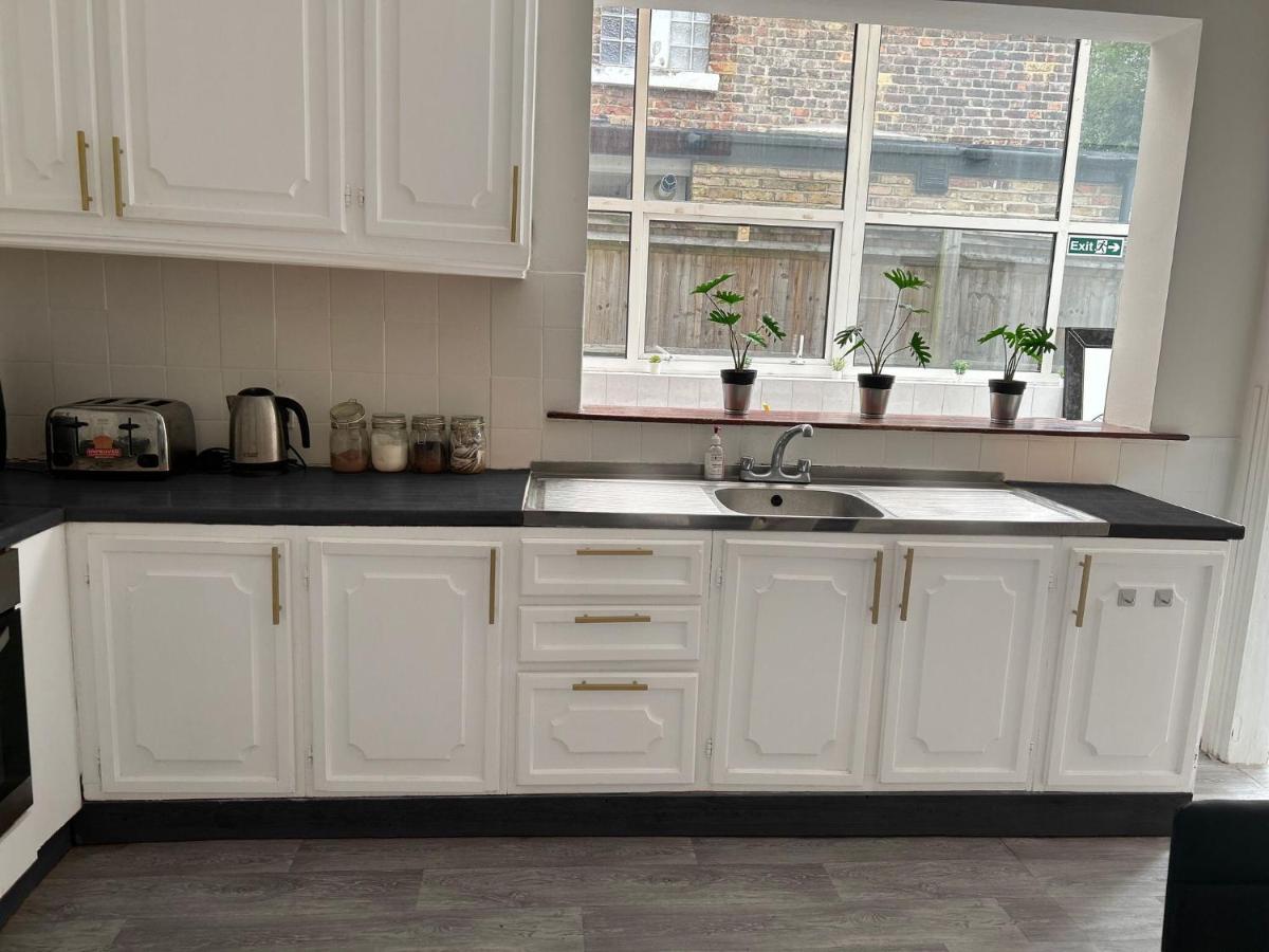 Balham, South London Spacious Guest House F2, 6 Rooms Available Экстерьер фото